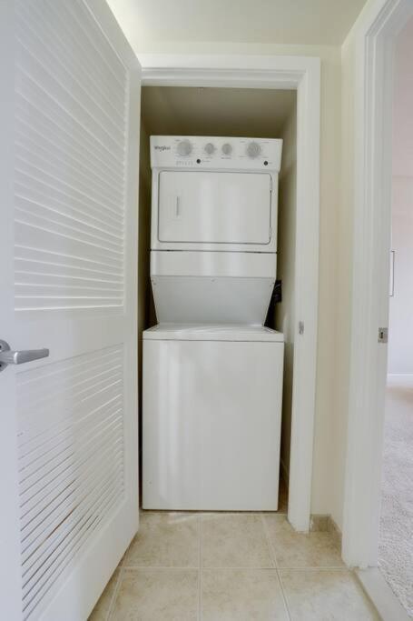 Pentagon City Comfort Modern Stay Arlington Eksteriør billede